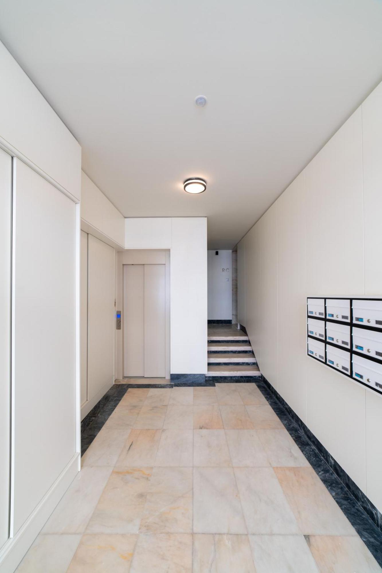 Lusiadas 53 2ºd - Beautiful Two-Bedroom Apartment Lisbon Exterior photo